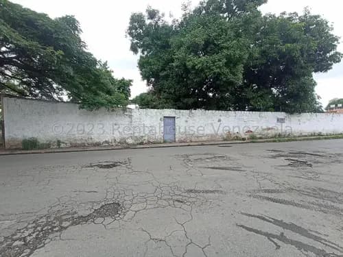 Terreno En Venta En Esquina Potencial Comercial Residencial La Coromoto Estef 26-6018