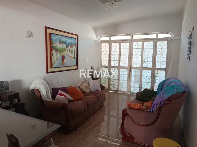 EN VENTA HERMOSA CASA EN URBANIZACION EL RECREO. CABUDARE