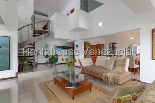 Cv Apartamento En Venta En Las Esmeraldas Yf 25-11519