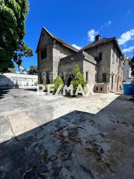 Propiedad comercial en Venta en la Avenida Bolivar Norte Valencia