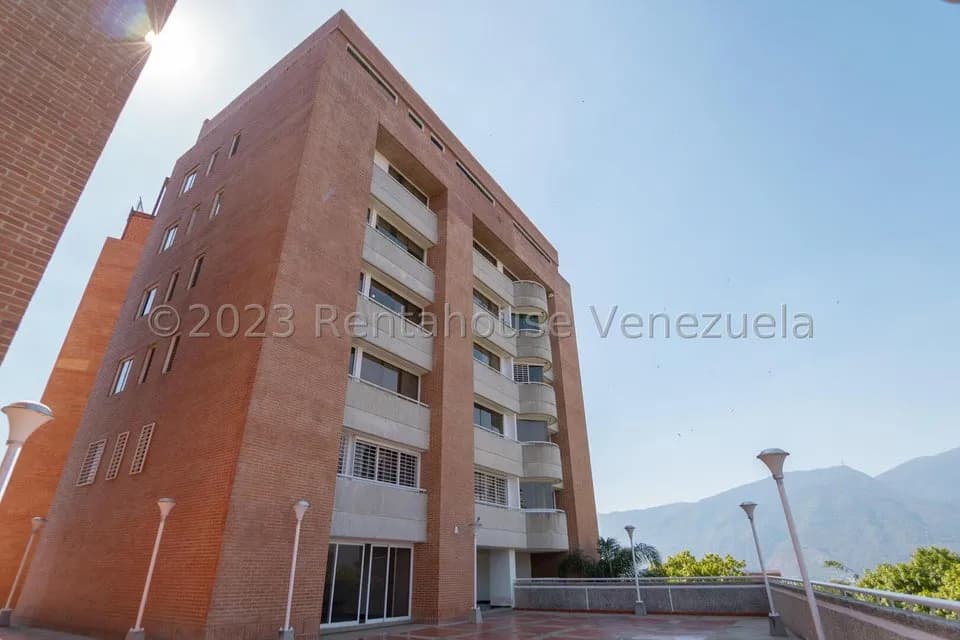 Apartamento (Planta Baja) en Venta en Colinas de Bello Monte, Distrito Metropolitano