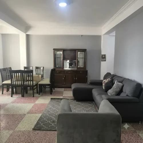 Se Alquila Amplio Apartamento En Los Chaguaramos Gc