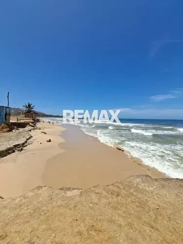 Apartamento En Sector El Cardon Municipio Antolin Del Campo Isla De Margarita Cod 1753