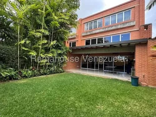 El Hatillo. Exclusivo Townhouse Multinivel En Venta. Vg 26-12652