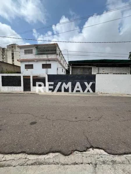 GALPON CON EDIFICACION EN VENTA SECTOR BELLOSO