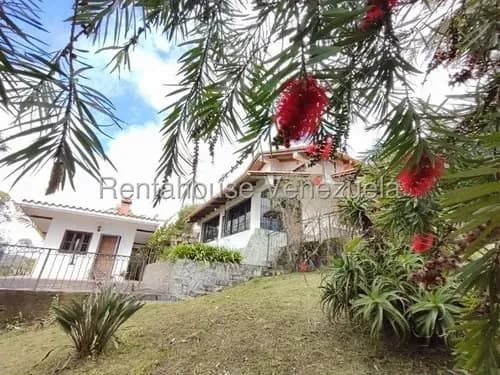 Amplio Terreno Casa Hermosa Cómoda Para La Venta En La Colonia Tovar26-4877 Gbf