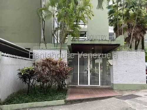 Amplio Apartamento Remodelado De Excelente Distribución En Venta Ubicado En Macaracuay 26-18430