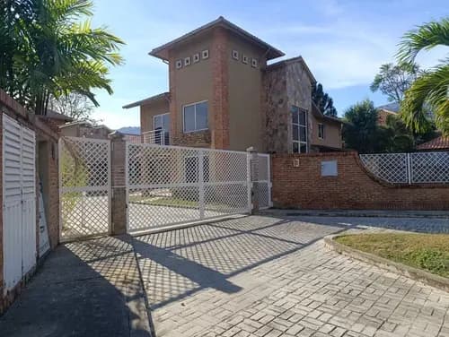 Villa En Venta- En Res. Villas De San Diego Country Club (al)