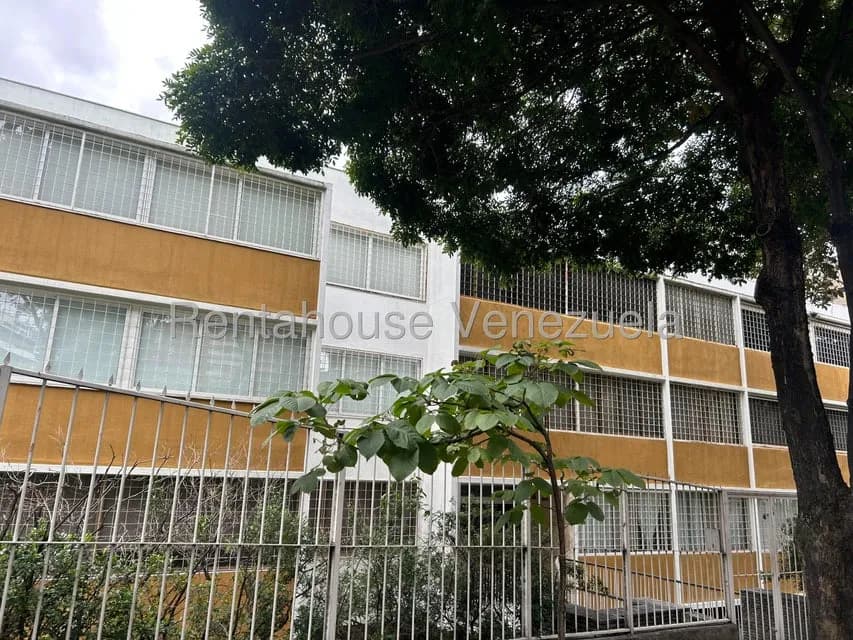 Apartamento (1 Nivel) en Alquiler en El Rosal, Distrito Metropolitano