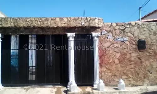 Casa En Venta En Sector La Blanquera Palo Negro, 22-2415 Df