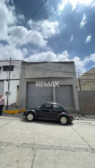 GALPON CON EXCELENTE UBICACION EN COLEGIO DE INGENIEROS ZONA COMERCIAL