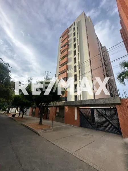APARTAMENTO EN VENTA, LOS SAUCES