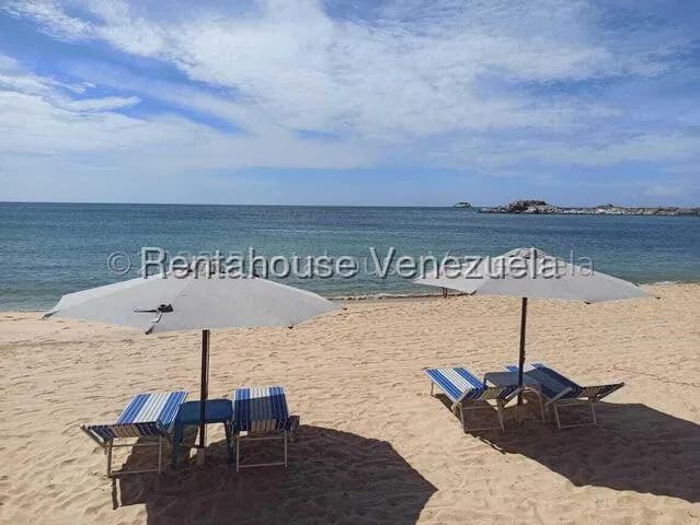 Terreno (Comercial) en Venta en Playa Caribe, Nueva Esparta