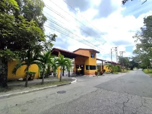 Town House Via Flor Amarillo, Calicanto.nm