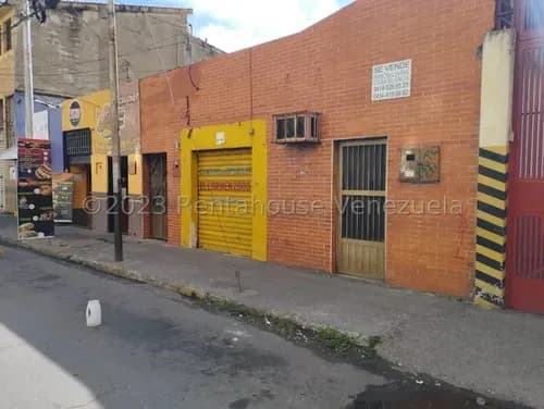 Maritza Lucena Vende Fabuloso Terreno En La Mejor Zona Comercial En Centro De Barquisimeto. Ideal Para Desarrollar Cualquier Proyecto.