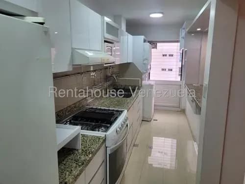 Campo Alegre Yt 26-20971 Se Alquila Impecable Apartamento Excelente Distribución Pozo De Agua