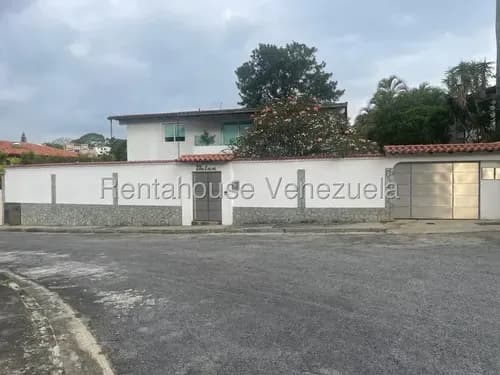 Y.t. Casa En Venta, Colinas Del Tamanaco Mls #26-19690