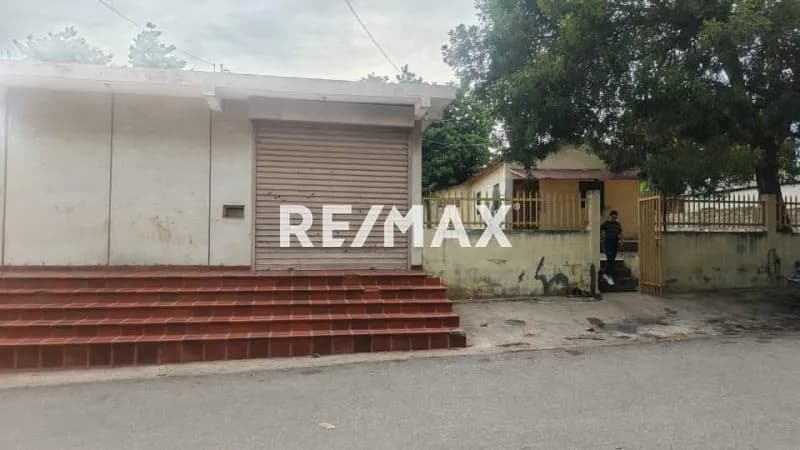 Local Comercial + Terreno Barrio Libertad – Maracaibo