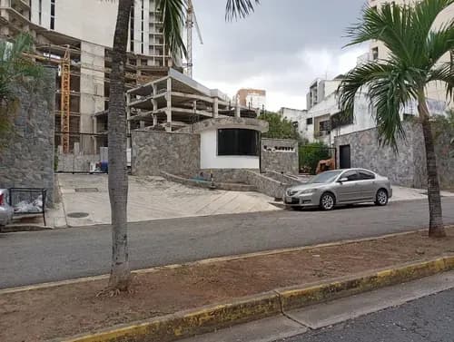 Roxanac Vende Townhouse En Res Amalfi Urb Los Mangos