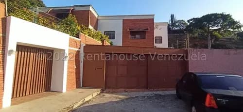 Amplia Casa Muy Bien Ubicada En Venta En Prados Del Este 24-15682 Ma
