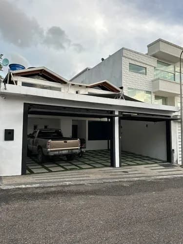 Casa En Urbanización Villa Paraíso, Avenida Guayana