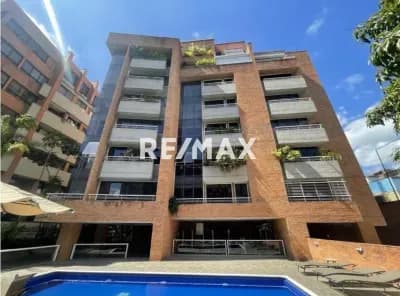 APARTAMENTO EN ALQUILER EN CAMPO ALEGRE REMODELADO Y EQUIPADO
