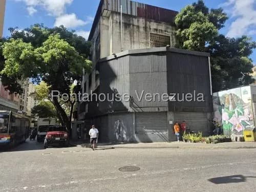 Jg Cod Flex 26-16058 Se Alquila Estupendo Y Espacioso Local A Pie De Calle Con 297 Mts En Quinta Crespo Privilegiada Ubicacion Negociable