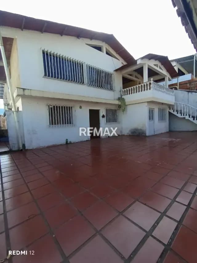 Casa en VENTA en TUCAPE A PIE DE CALLE