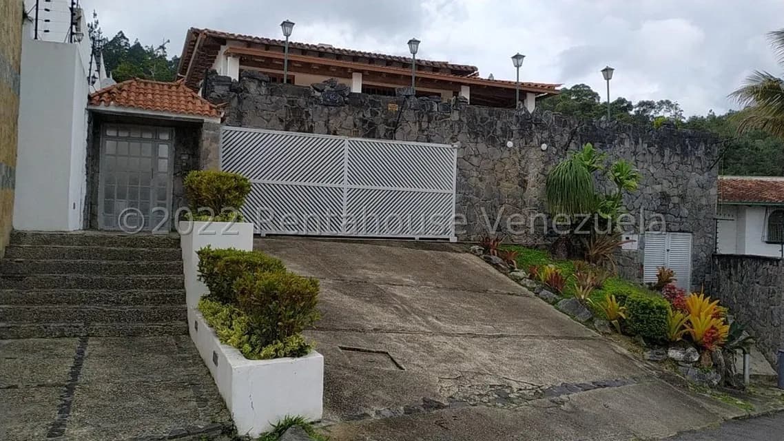 Casa (Multipes Niveles) en Venta en La Lagunita Country Club, Distrito Metropolitano