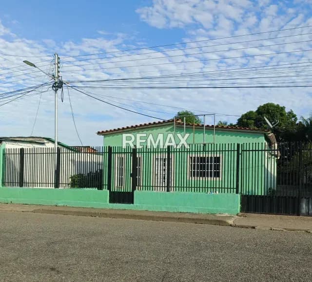 En Venta Casa con terreno propio ubicada en Guanare, Sector Maturin, Carrera 15 entre Calles 6 y 7, Guanare, Portuguesa, Venezuela