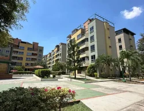 Penthouse En Alquiler, Ubicado En Dan Diego. Urb. Paso Real Mg30