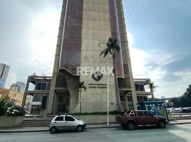 OFICINA EN VENTA - URB. BELLO MONTE