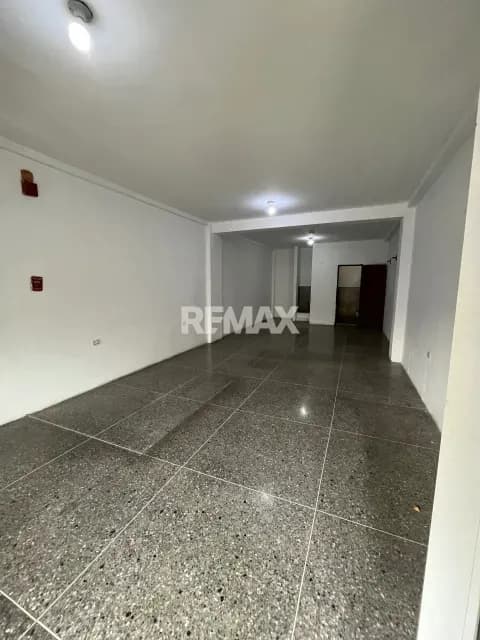 Invierte en el Punto donde todos te verán, disponible para alquiler local comercial