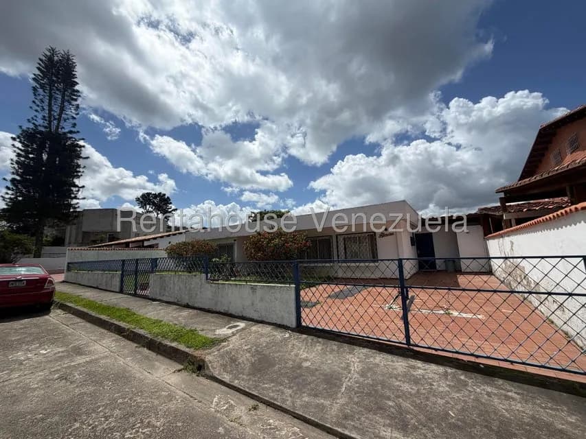 Casa (1 Nivel) en Venta en Lomas de La Lagunita, Distrito Metropolitano