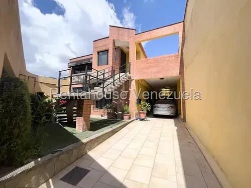 Casa En Venta Calle Cerrada Macaracuay 26-11658 Mr.