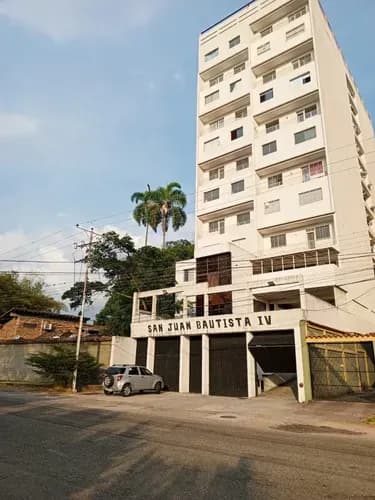 Xv, En Alquiler Apartamento Ubicado En San Juan Bautista Iv. Pueblo Nuevo
