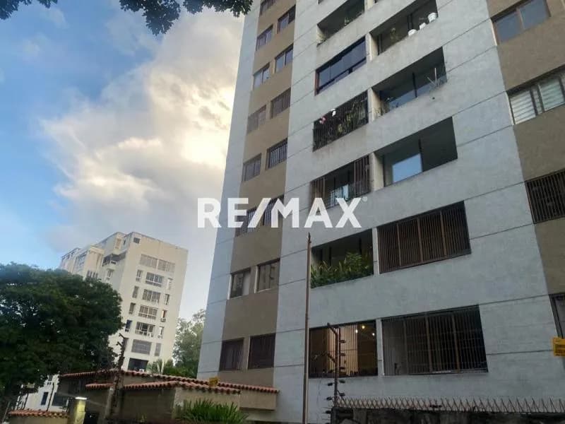 APARTAMENTO EN ALQUILER LOS NARANJOS 78MTS