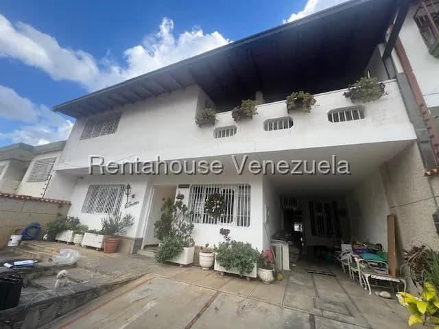 Casa (Duplex) en Venta en El Marques, Distrito Metropolitano