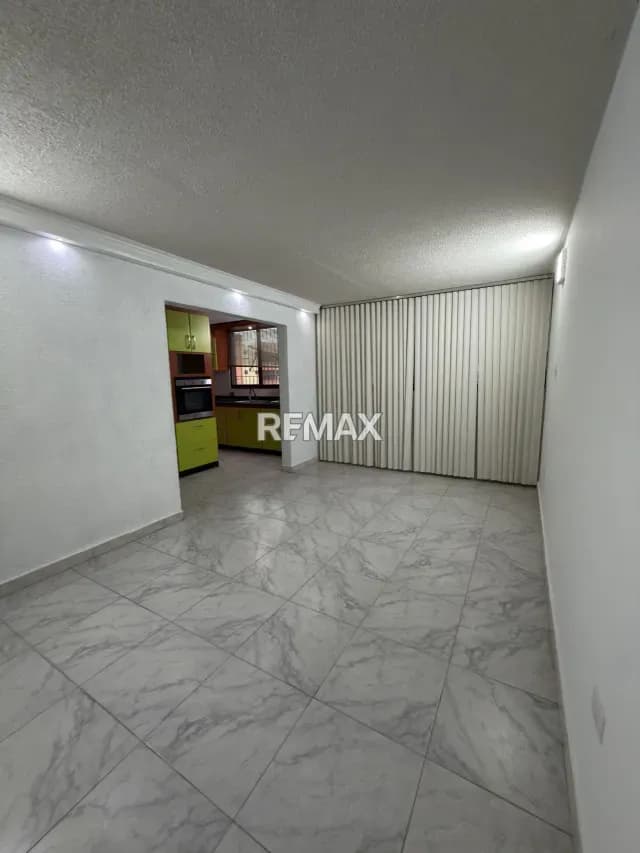 Se alquila apartamento en narayola ii