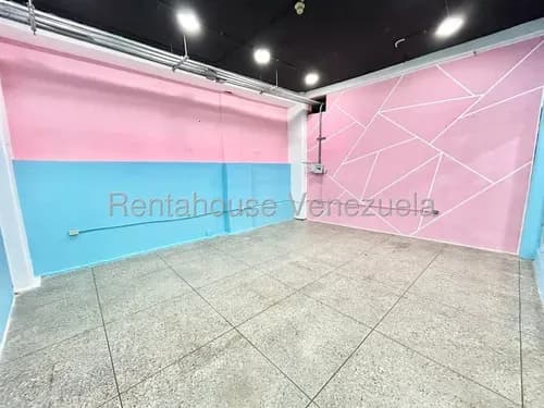 Nataly Zambrano 26-15144* Te Ofrece Este Hermoso Economico Local Comercial) En Alquiler En Centro De Cabudare