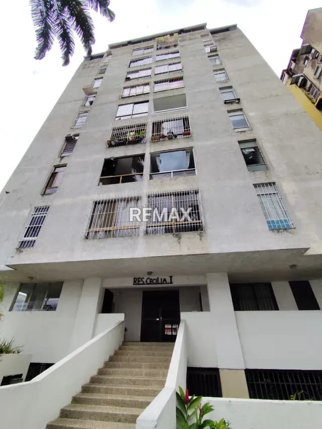 APARTAMENTO EN ALQUILER AMOBLADO Y EQUIPADO CON TODO A ESTRENAR EN PREBO, RES CECILIA