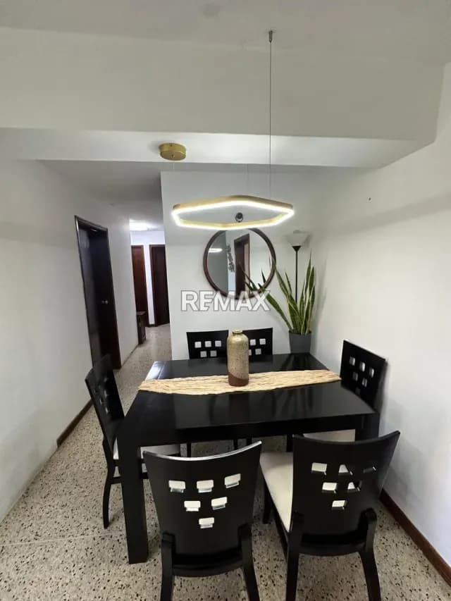 Apartamento en venta en la paraguita, piso bajo