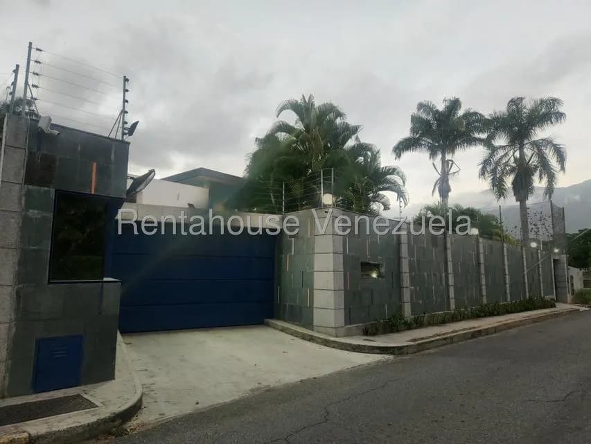 Casa (Duplex) en Venta en Valle Arriba, Distrito Metropolitano