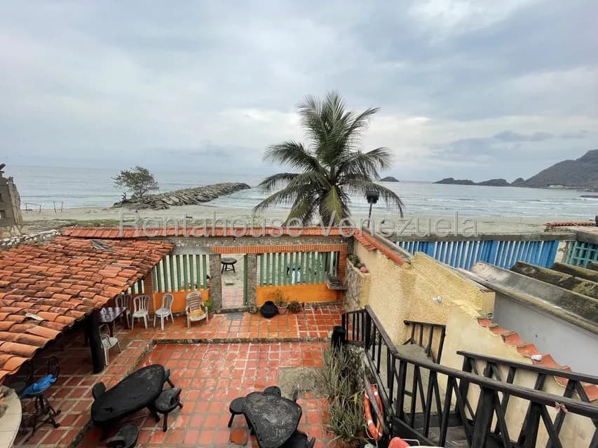 Comercial (Posada) en Venta en El Playon, Aragua