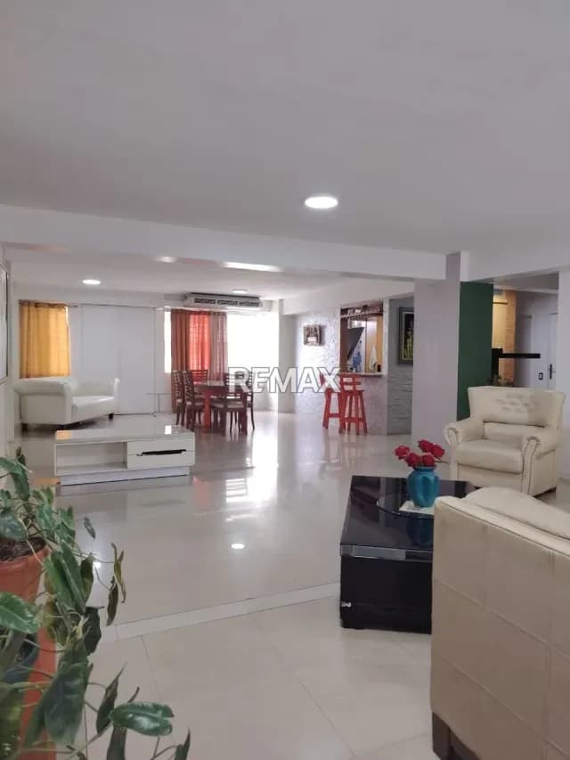 SE VENDEN 2 APTO EN 1. RES. CERDEÑA Sector oeste Rotaría