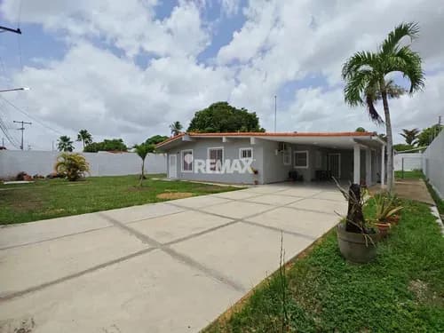 Se Alquila Casa Quinta Amoblada En Av Los Próceres, Tipuro. Palma Real