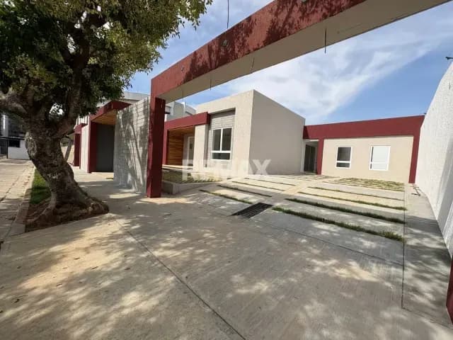 Amplia Casa Valles de Camoruco Restaurada Calle Cerr Financ. Obra semigris