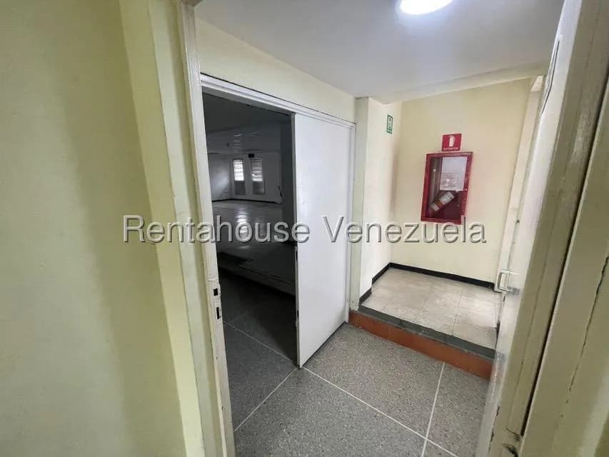 Comercial (Oficina) en Alquiler en La Urbina, Distrito Metropolitano