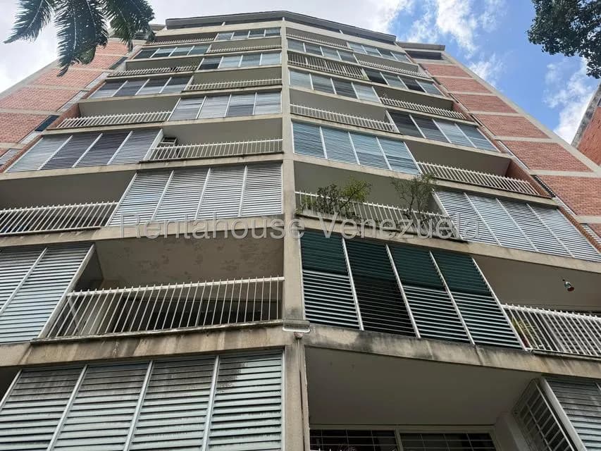 Apartamento (1 Nivel) en Venta en Chuao, Distrito Metropolitano