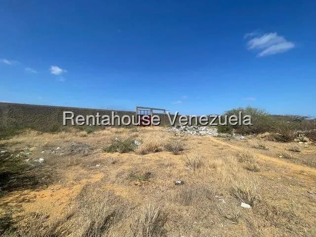 Terreno (Comercial) en Venta en Guanadito, Falcon
